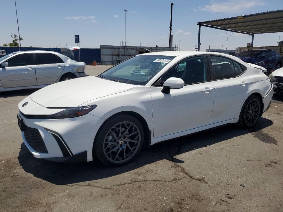 2026 TOYOTA CAMRY SE - 1
