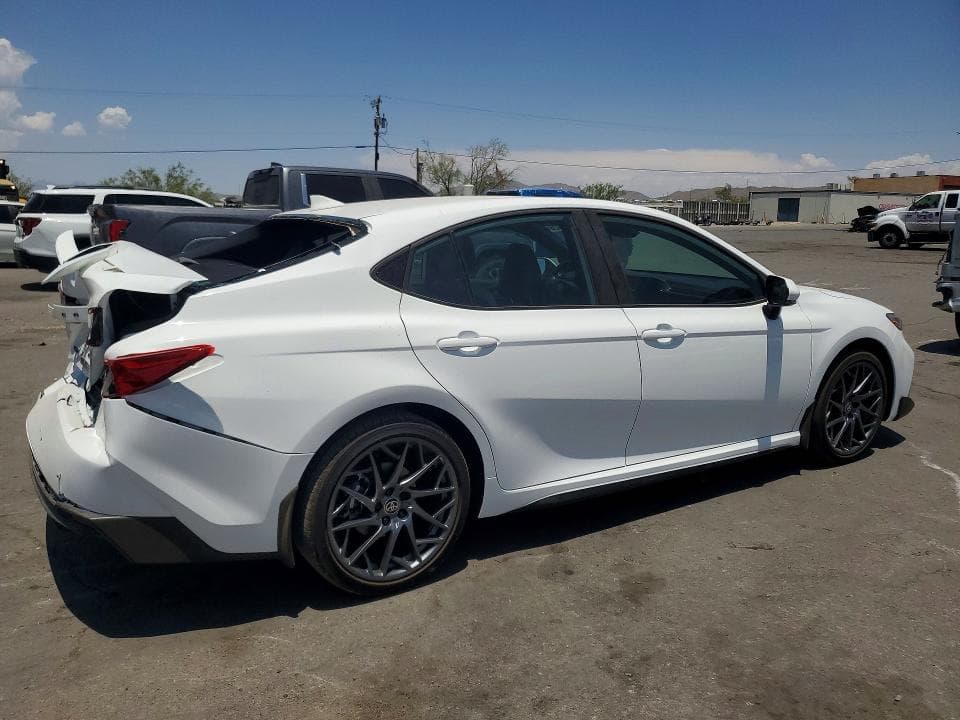 2026 TOYOTA CAMRY SE 3
