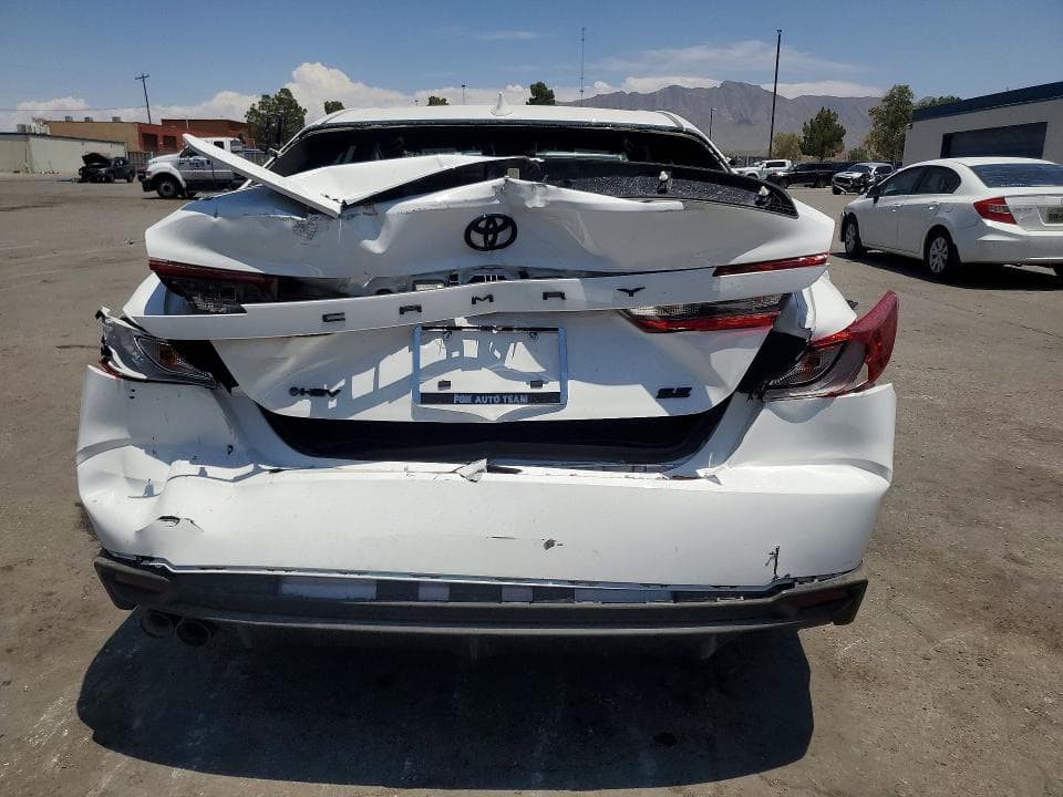 2026 TOYOTA CAMRY SE 6