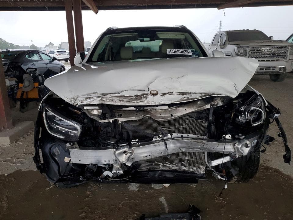 2022 MERCEDES-BENZ GLC 300 4MATIC 5