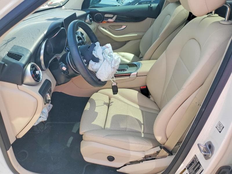 2022 MERCEDES-BENZ GLC 300 4MATIC 7
