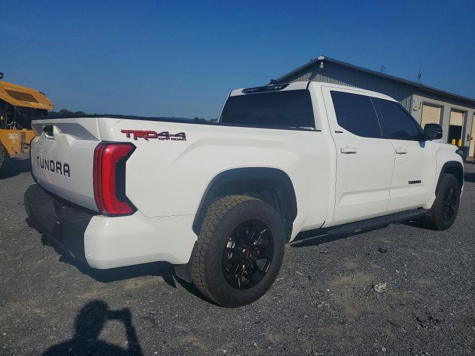 2025 TOYOTA TUNDRA LIMITED 3