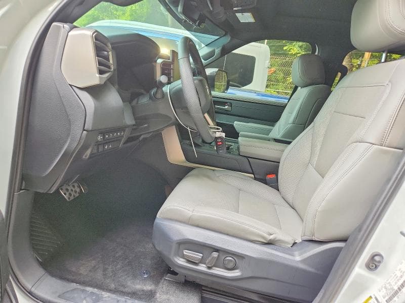 2025 TOYOTA TUNDRA LIMITED 7