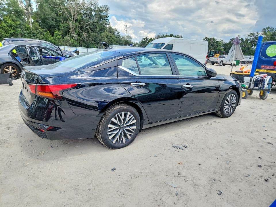 2025 NISSAN ALTIMA SV 3