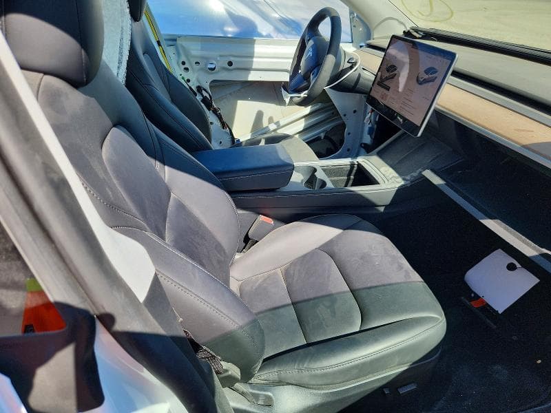 2024 TESLA MODEL Y 7