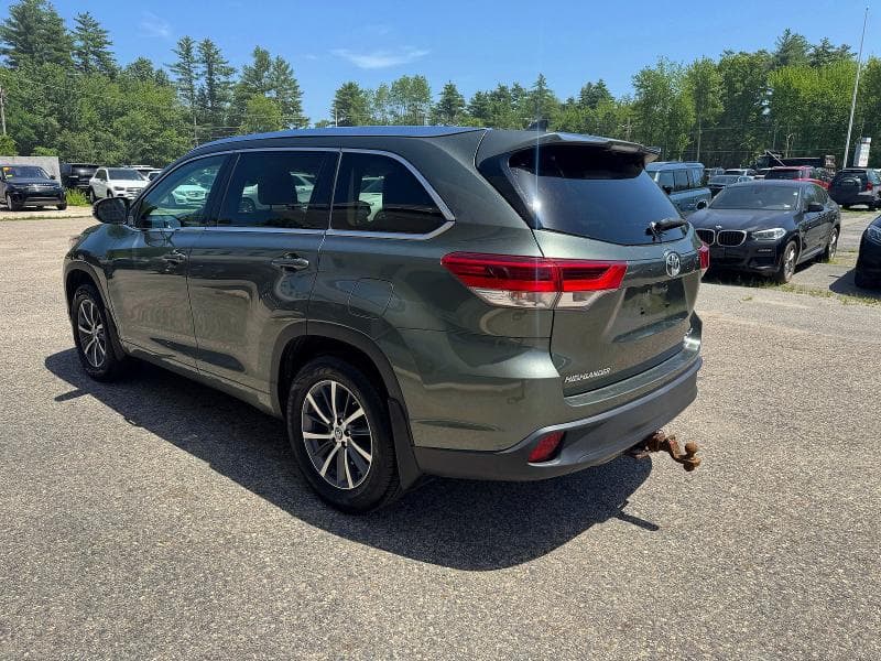 2017 TOYOTA HIGHLANDER XLE 3