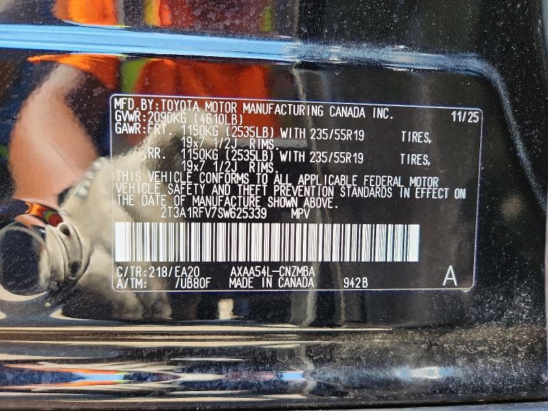 2025 TOYOTA RAV4 XLE PREMIUM 13