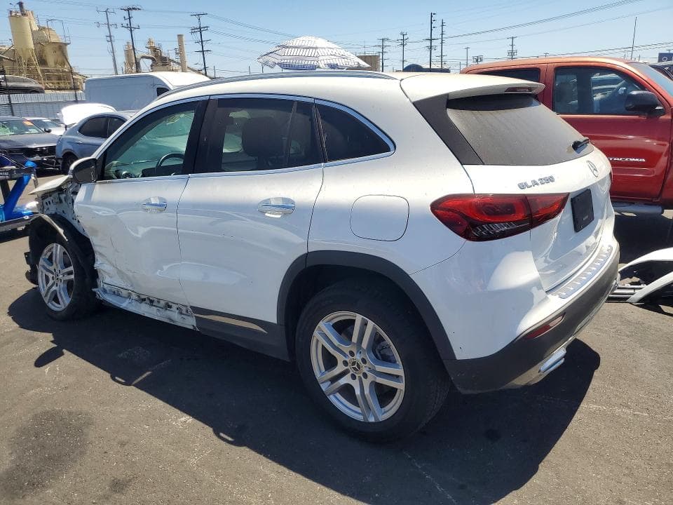 2021 MERCEDES-BENZ GLA 250 2