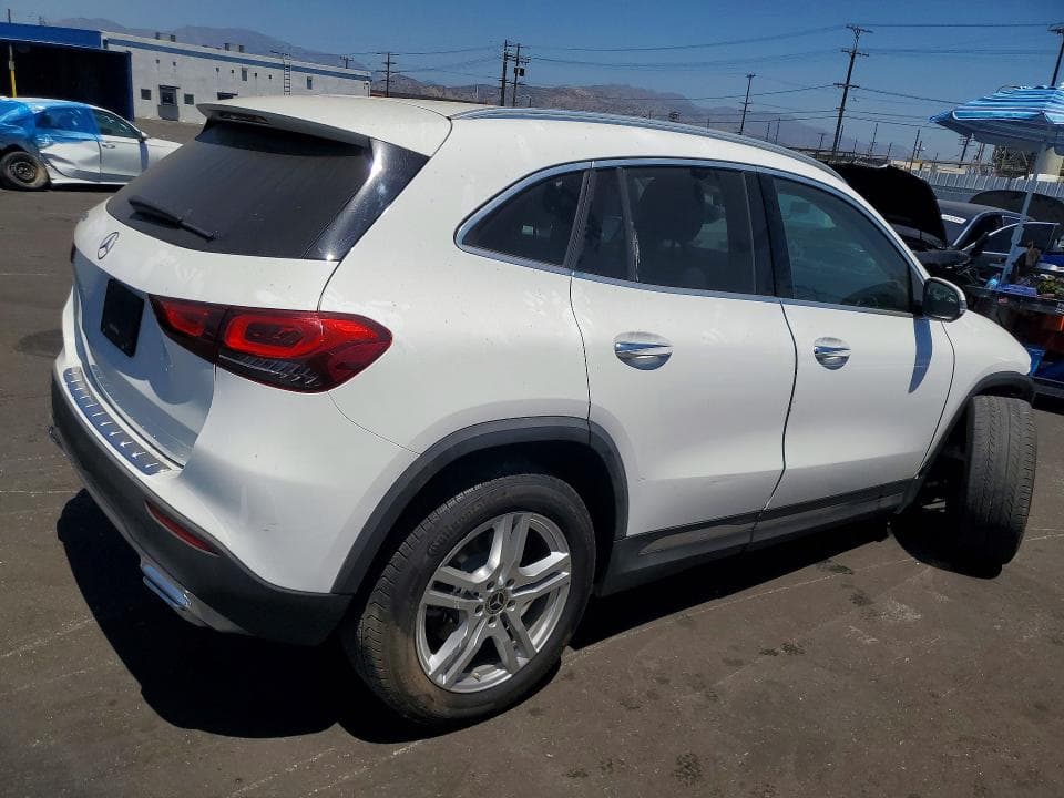 2021 MERCEDES-BENZ GLA 250 3