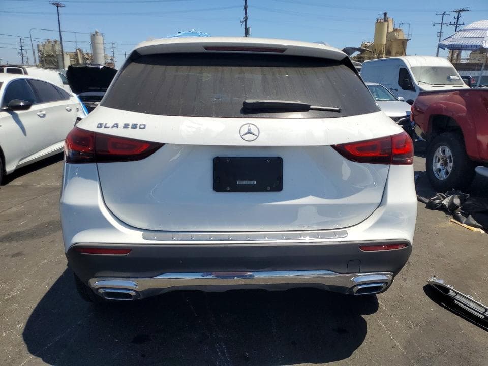 2021 MERCEDES-BENZ GLA 250 6