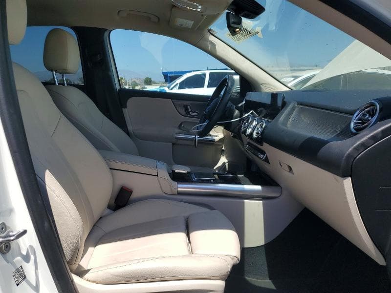 2021 MERCEDES-BENZ GLA 250 7