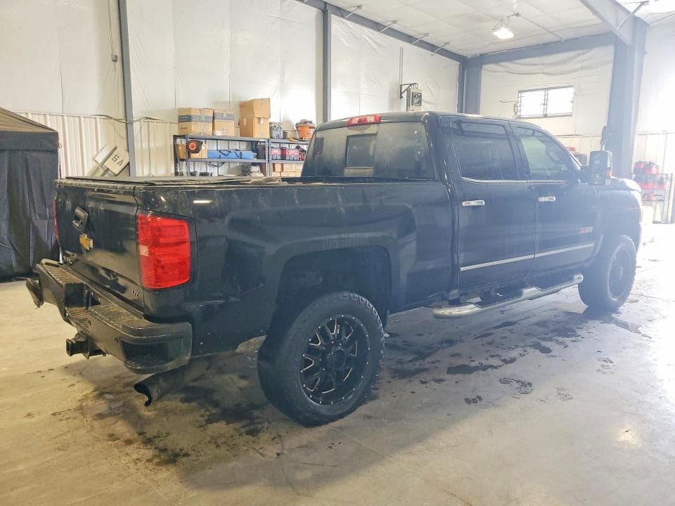 2017 CHEVROLET SILVERADO K3500 LTZ 3
