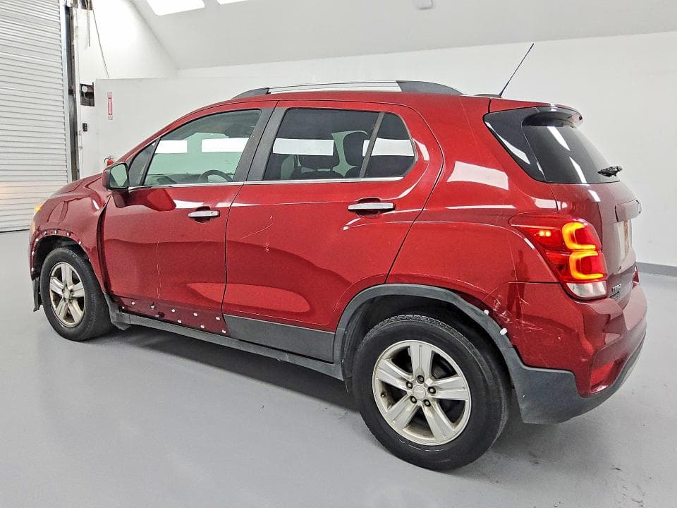2020 CHEVROLET TRAX 1LT 2