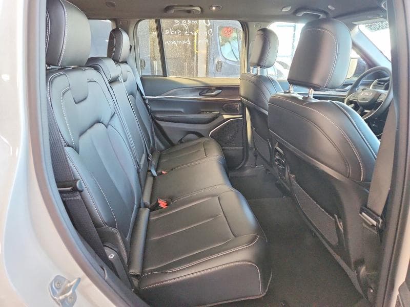 2026 JEEP GRAND CHEROKEE LIMITED 11