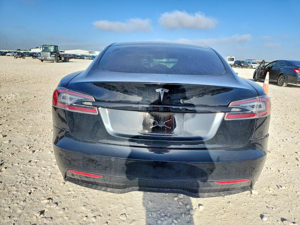 2021 TESLA MODEL S 6