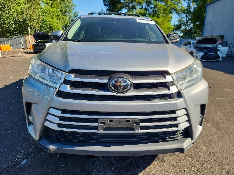 2017 TOYOTA HIGHLANDER XLE XLE 5
