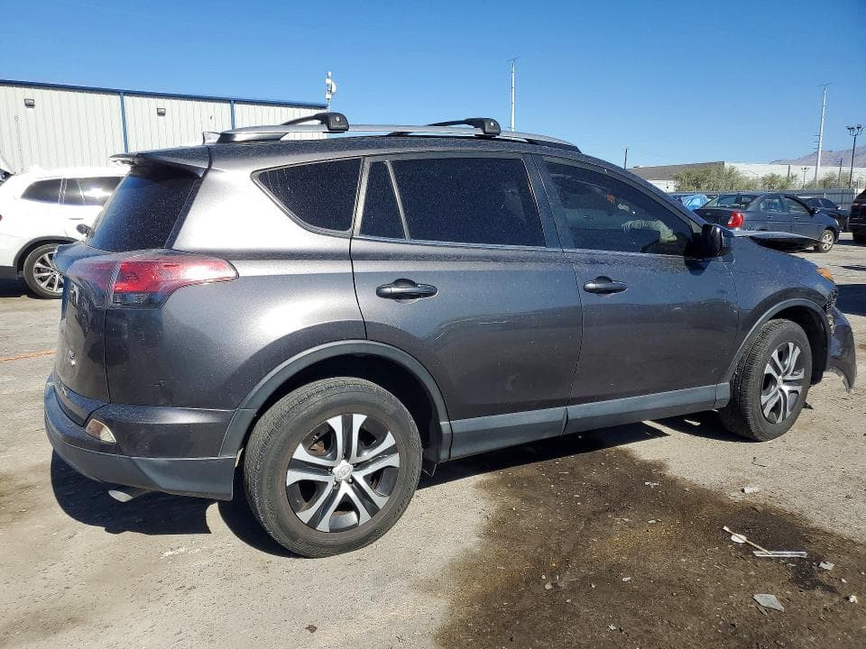 2018 TOYOTA RAV4 LE 3