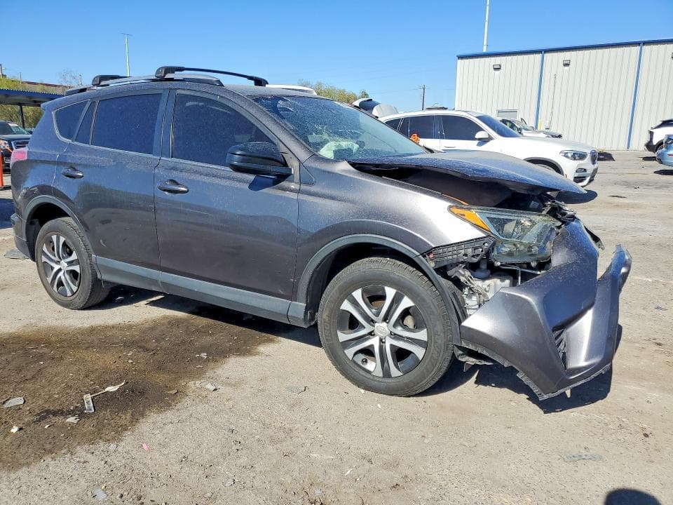 2018 TOYOTA RAV4 LE 4
