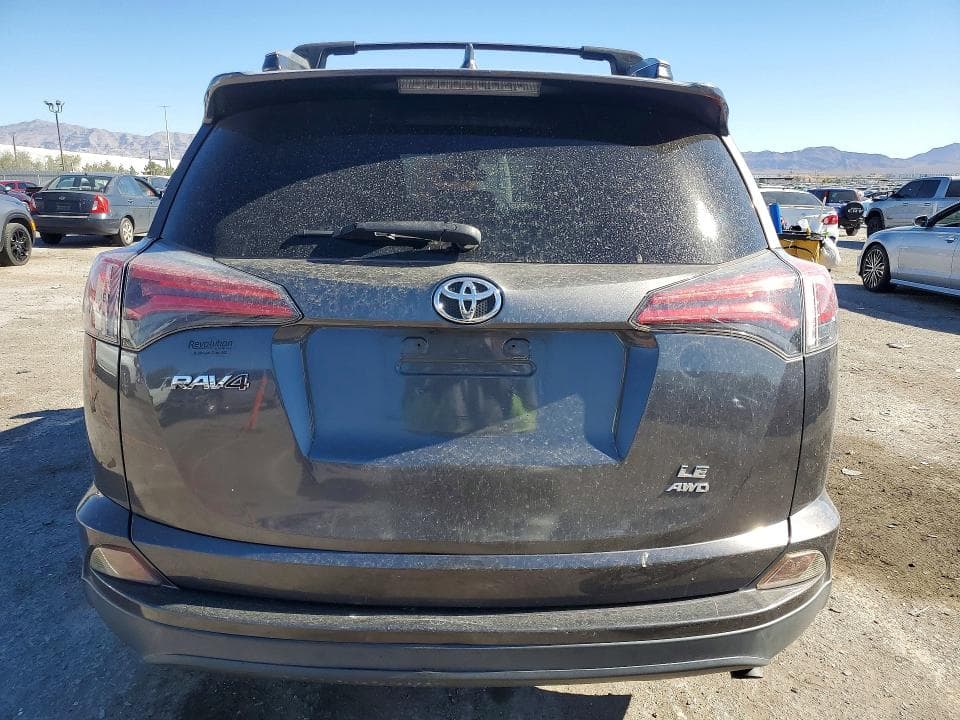 2018 TOYOTA RAV4 LE 6
