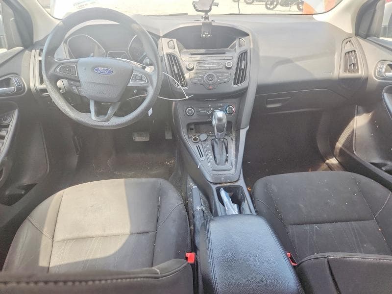 2016 FORD FOCUS SE SE 8
