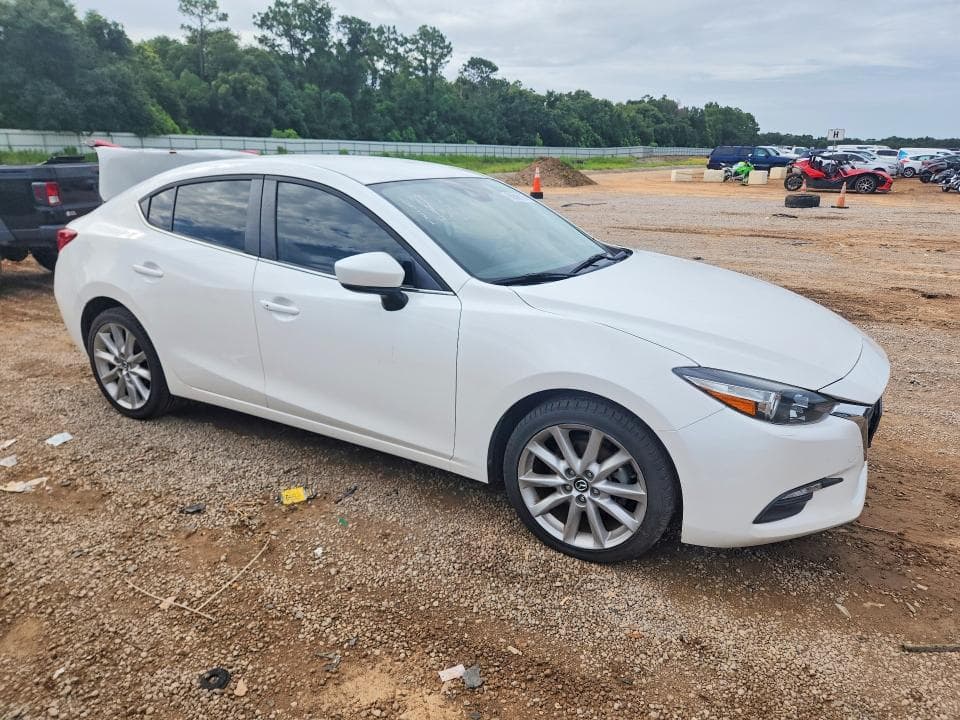 2017 MAZDA 3 TOURING 4
