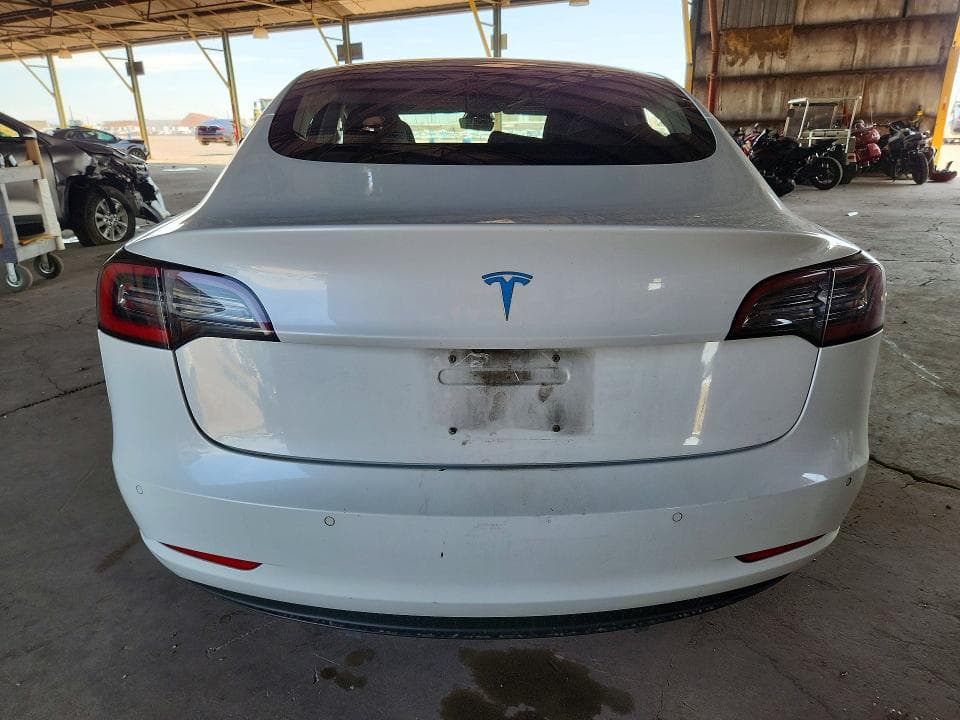 2018 TESLA MODEL 3 6