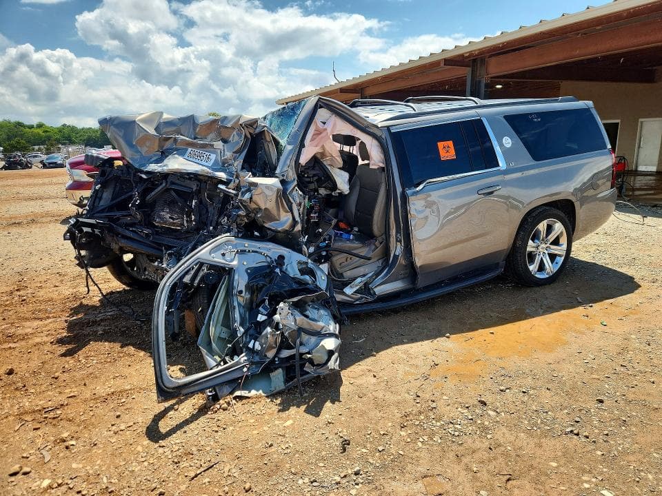 2018 CHEVROLET SUBURBAN K1500 LT - 1