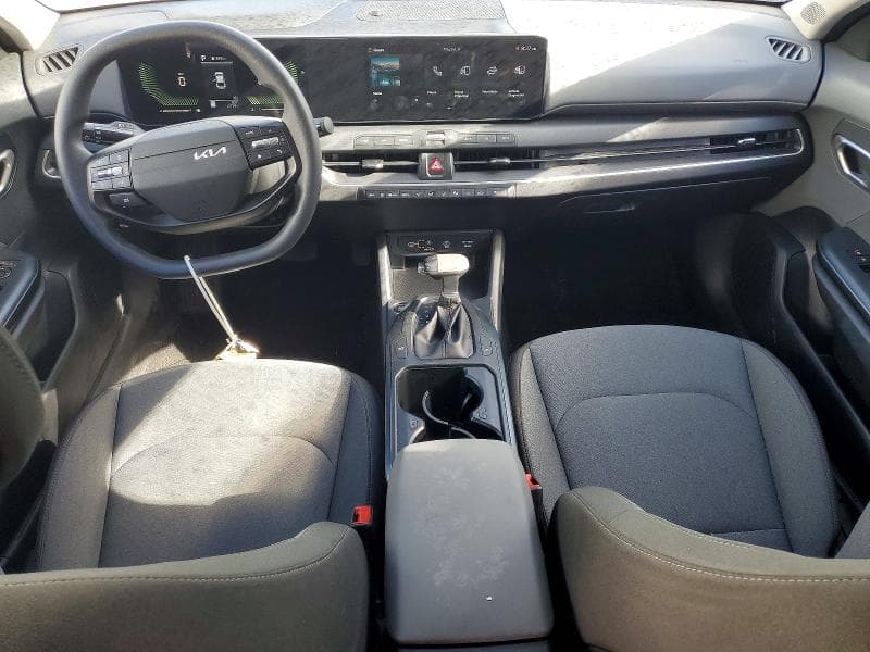 2025 KIA K4 LXS LXS 8