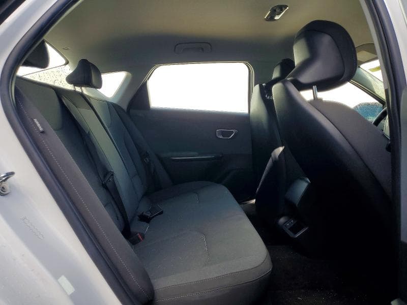 2025 KIA K4 LXS LXS 10