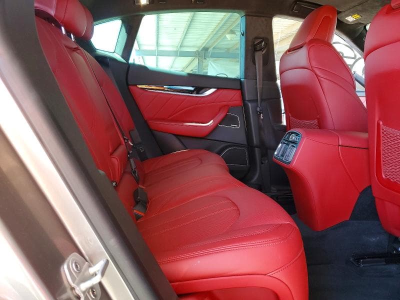 2019 MASERATI LEVANTE SPORT 10