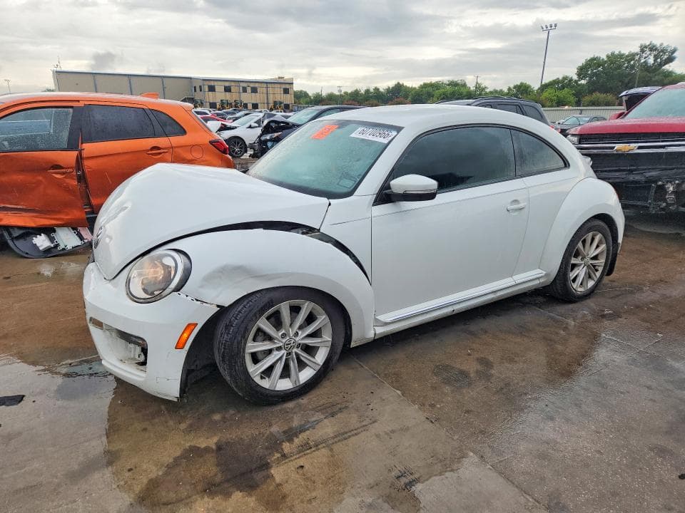 2017 VOLKSWAGEN BEETLE SE - 1