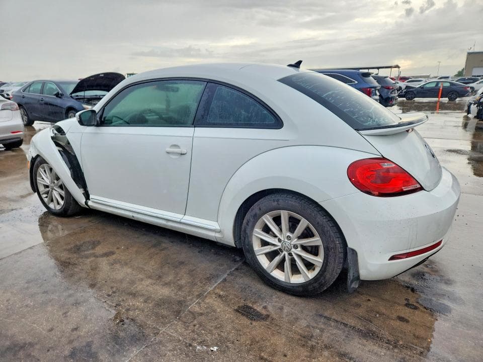 2017 VOLKSWAGEN BEETLE SE 2