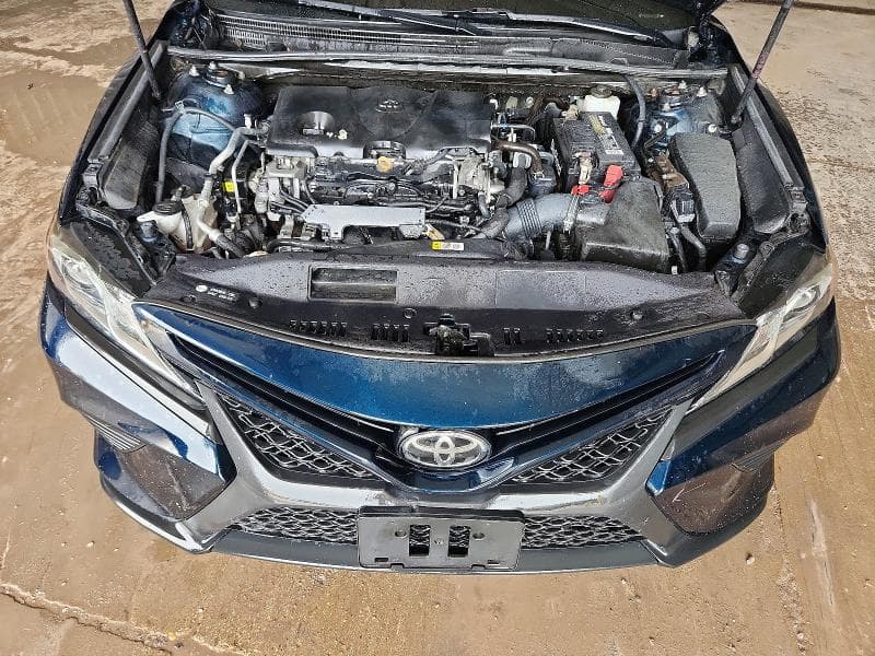 2019 TOYOTA CAMRY SE 11