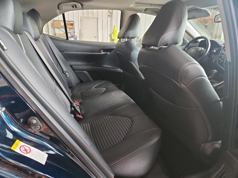 2019 TOYOTA CAMRY SE 10