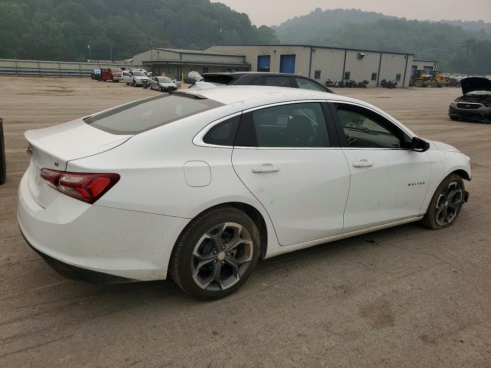 2022 CHEVROLET MALIBU LT 3