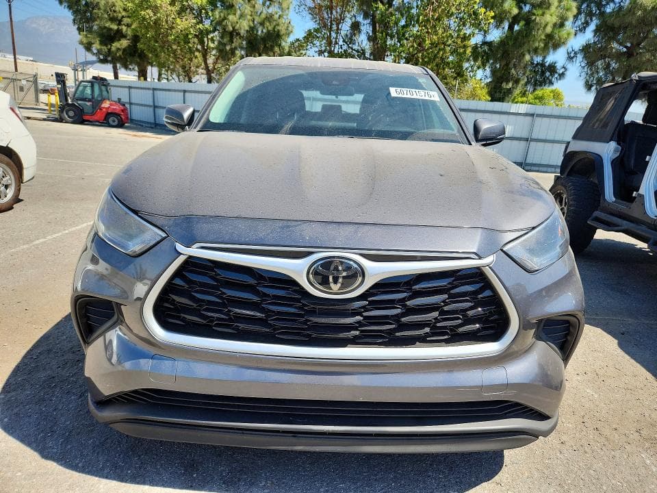 2021 TOYOTA HIGHLANDER L L 5