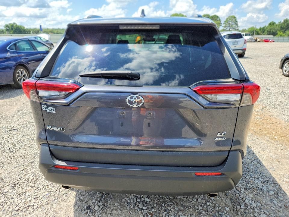 2020 TOYOTA RAV4 LE 6