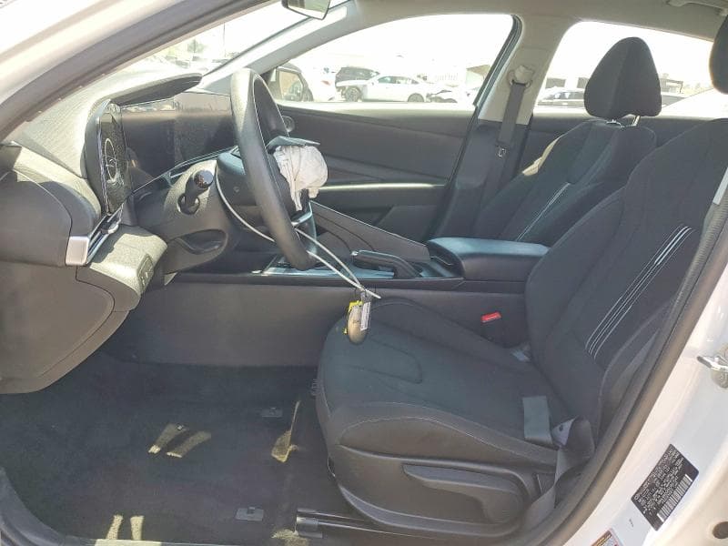 2024 HYUNDAI ELANTRA SEL SEL 7