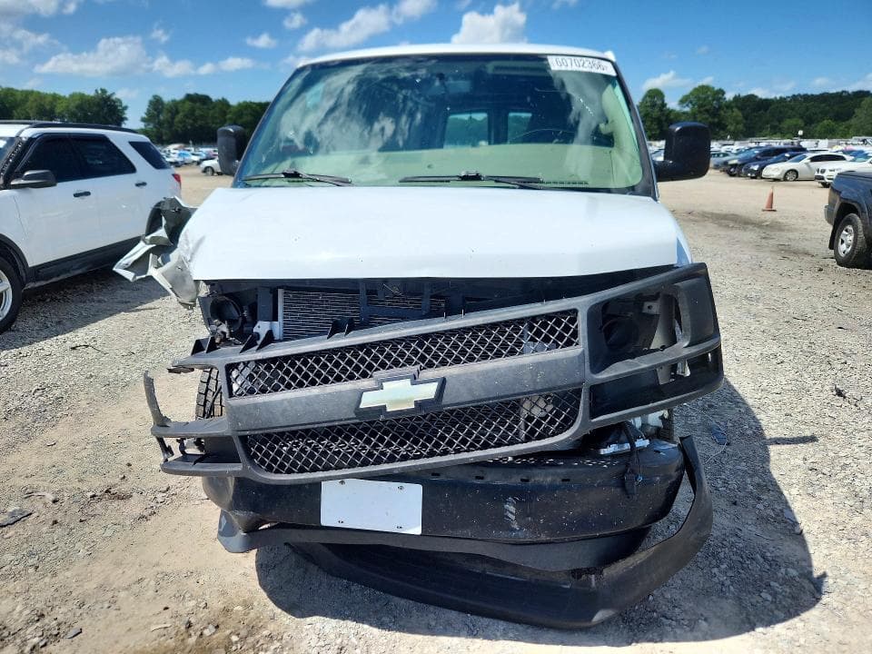 2017 CHEVROLET EXPRESS G2500 5