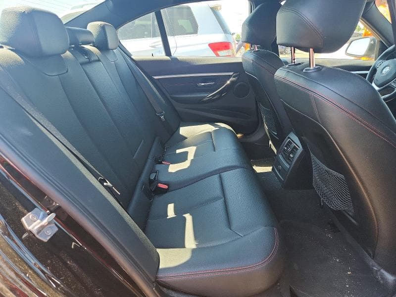 2018 BMW 330 XI 10
