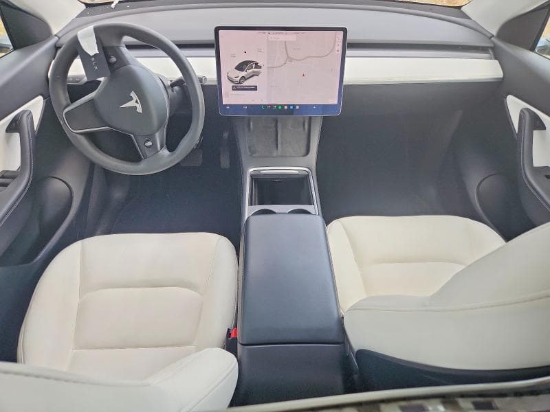 2021 TESLA MODEL Y 8