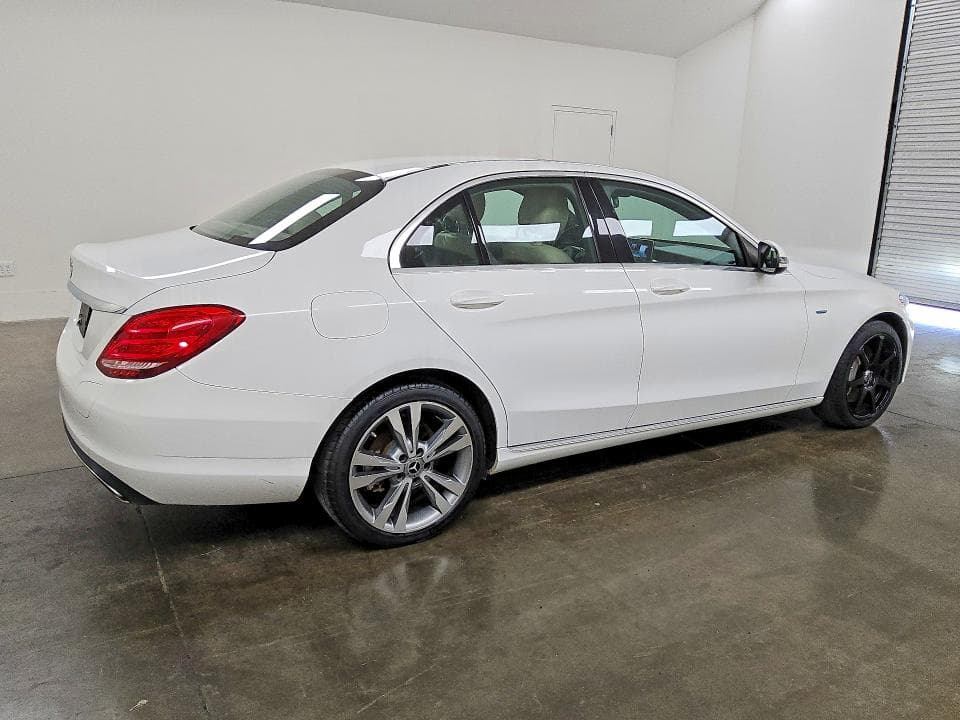 2018 MERCEDES-BENZ C 350E 3