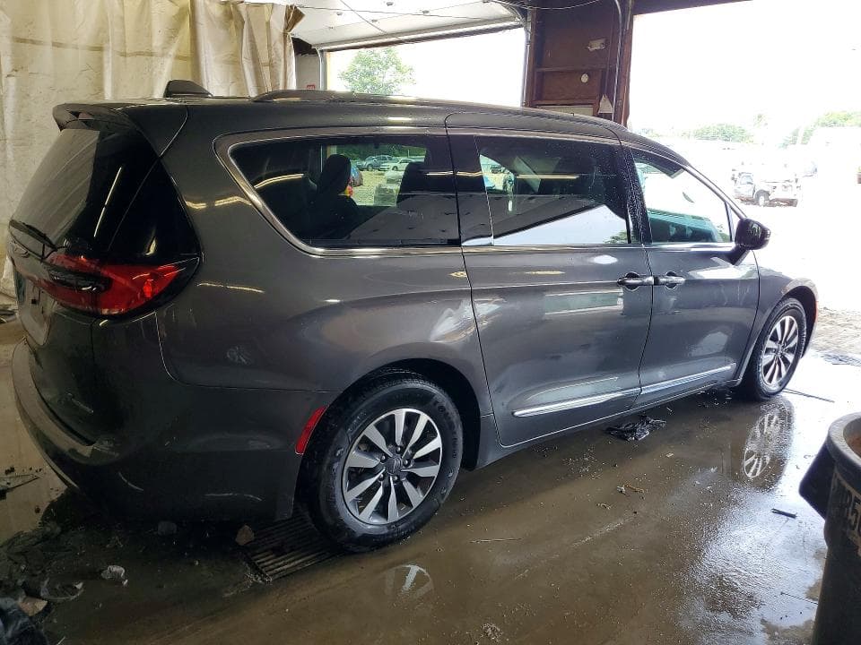 2021 CHRYSLER PACIFICA HYBRID LIMITED 3