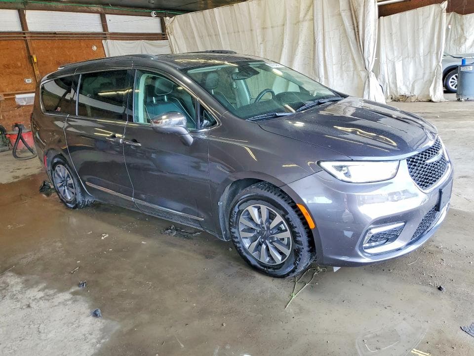 2021 CHRYSLER PACIFICA HYBRID LIMITED 4