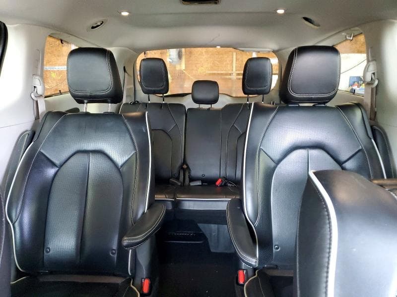 2021 CHRYSLER PACIFICA HYBRID LIMITED 10