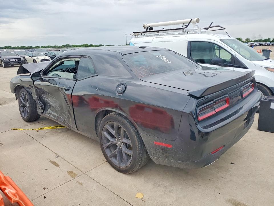 2020 DODGE CHALLENGER SXT 2