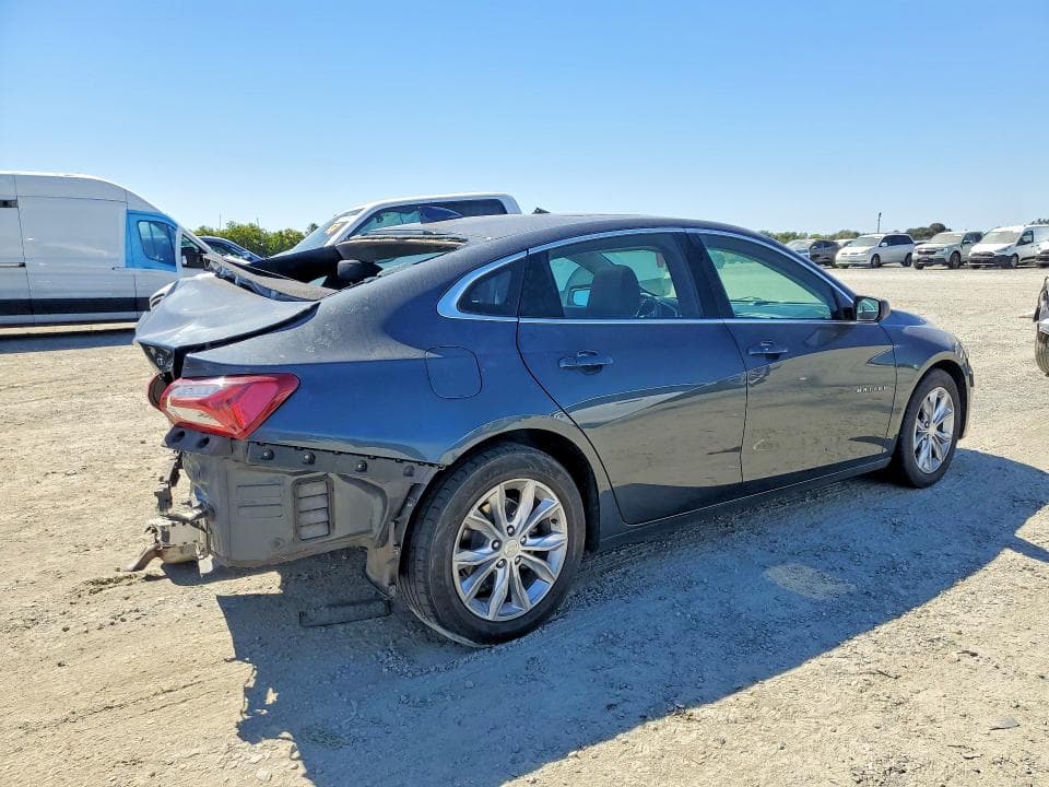 2021 CHEVROLET MALIBU LT 3