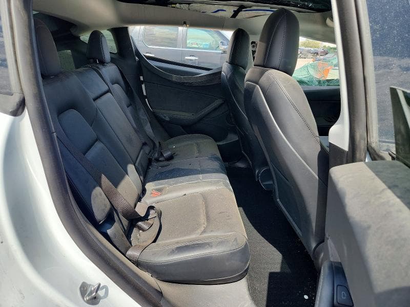 2022 TESLA MODEL Y 10