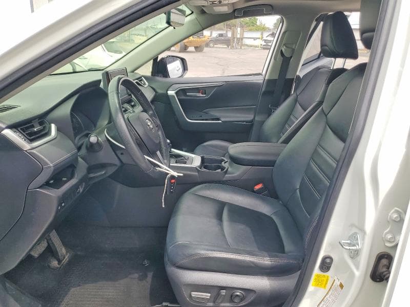 2019 TOYOTA RAV4 XLE PREMIUM 7