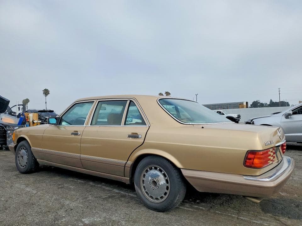 1986 MERCEDES-BENZ 560 SEL SEL 2